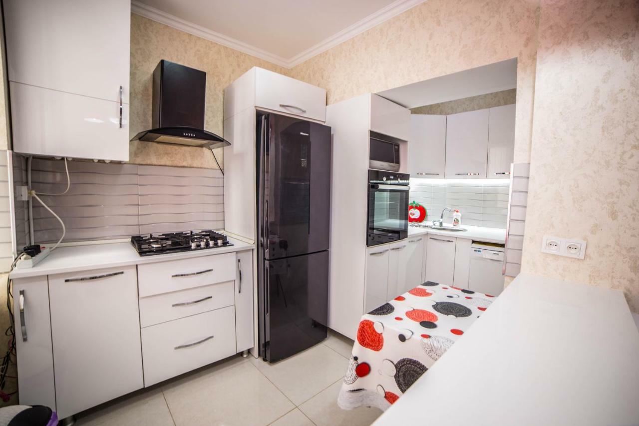 Guest House Theodora Кутаїсі Екстер'єр фото